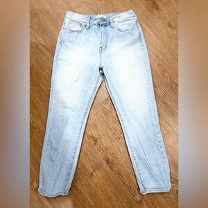 Madewell Perfect Summer Jean Size 30 - High Rise, Relaxed Tapered Leg Light Wash